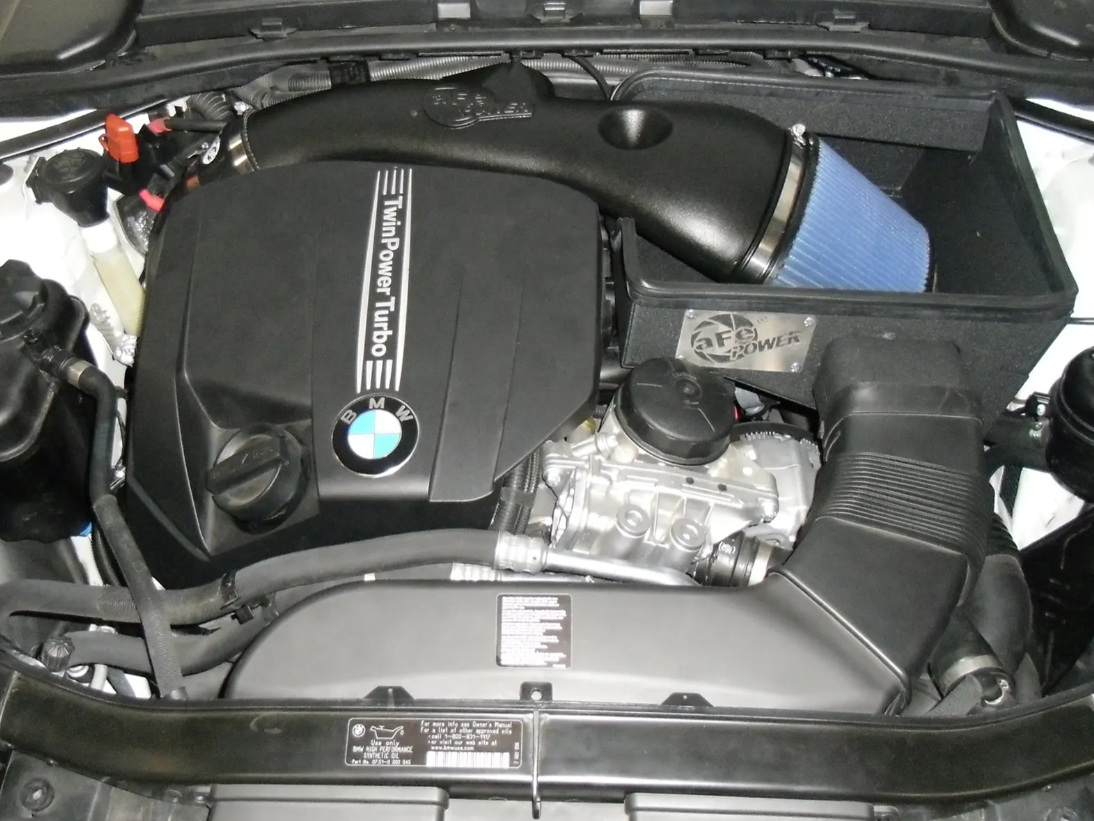 Momentum GT Cold Air Intake System w/Pro 5R Filter