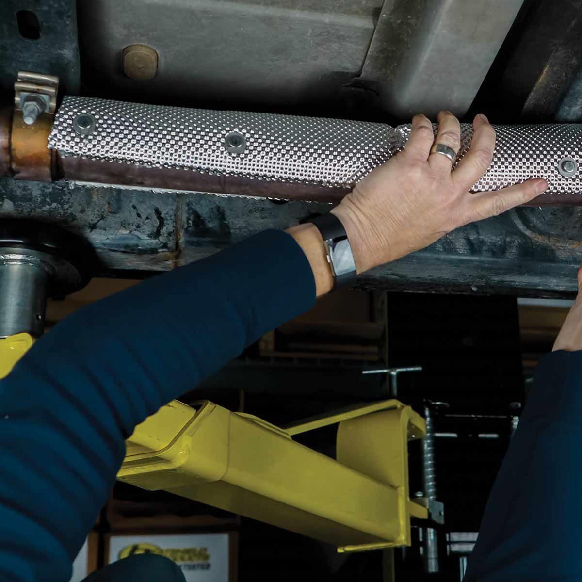 EXHAUST PIPE HEAT SHIELD